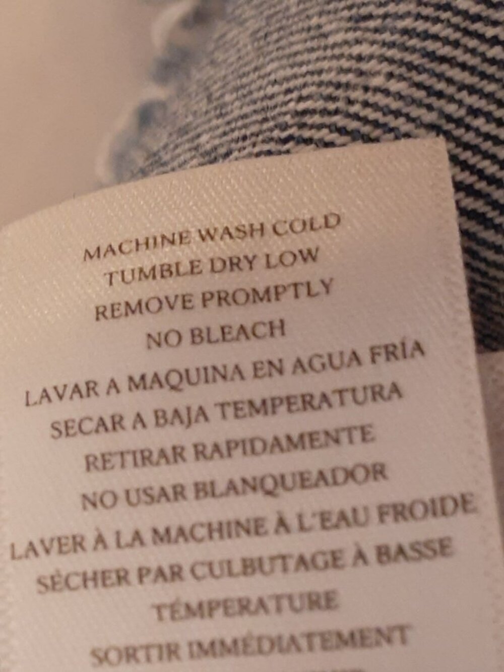 Rails Cropped Denim Jacket - Picture 10 of 15